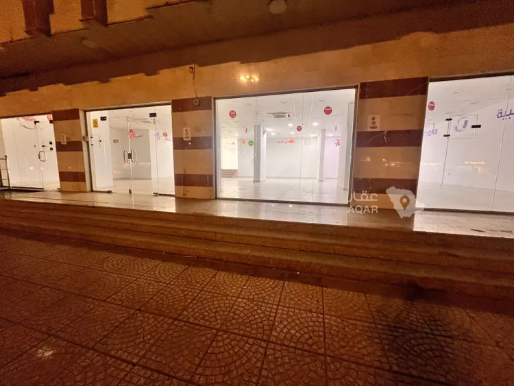 محل للإيجار في شارع طريق صلاح الدين الايوبي, حي السد, مدينة المدينة المنورة, منطقة المدينة المنورة 3