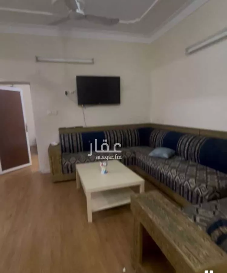 شقة للإيجار في شارع احمد ندا ، حي الخالدية ، محايل عسير ، محايل