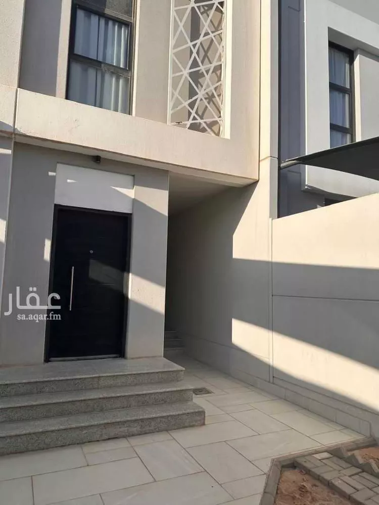 فيلا للإيجار في شارع عثمان بن أبي الحسن, حي مطار الملك خالد الدولي, مدينة الرياض, منطقة الرياض صورة 2