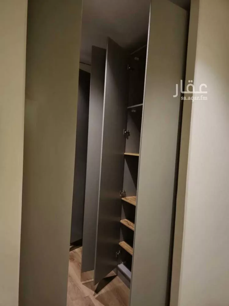 فيلا للإيجار في شارع عثمان بن أبي الحسن, حي مطار الملك خالد الدولي, مدينة الرياض, منطقة الرياض صورة 4