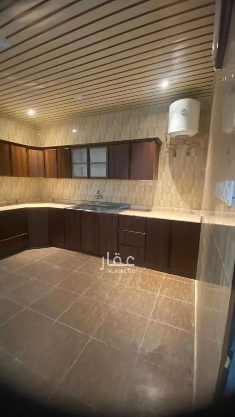 شقة للإيجار في شارع شارع عمرو بن الجموح, حي البديع, مدينة أبها, منطقة عسير صورة 4