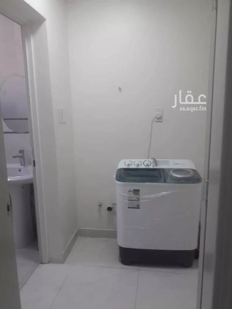 عمارة للإيجار في شارع السادس عشر, حي العقربية, مدينة الخبر, المنطقة الشرقية صورة 5