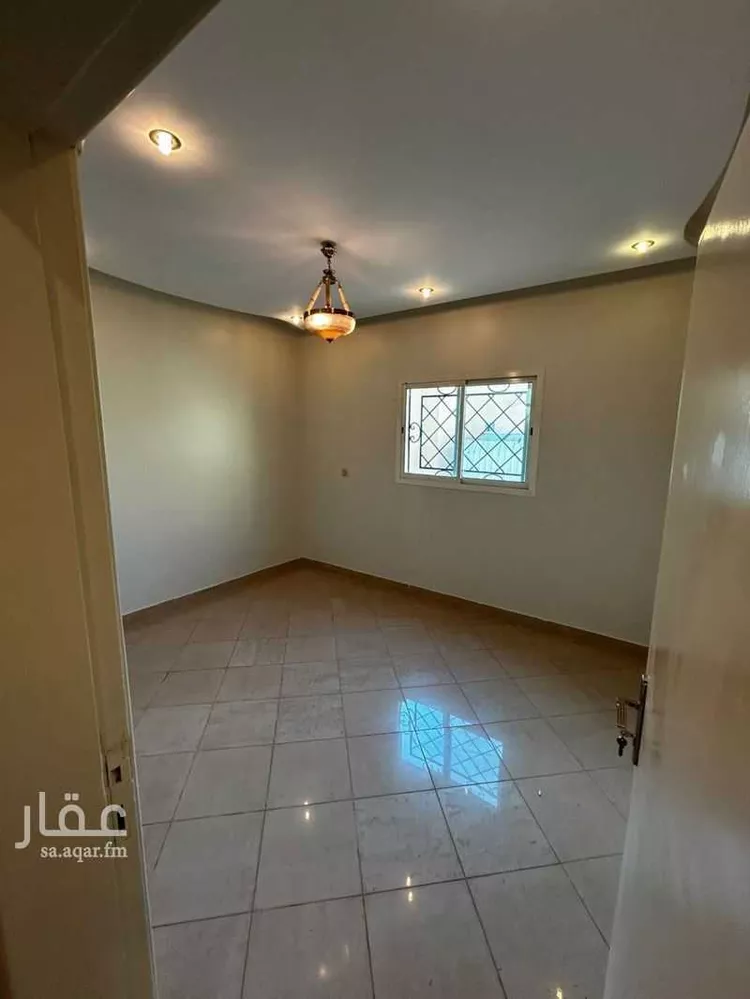 فيلا للإيجار في شارع عبيد الله الزهدي, حي نمار, مدينة الرياض, منطقة الرياض صورة 4