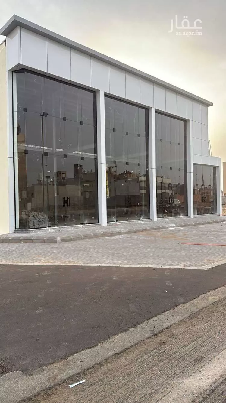 محل للإيجار في شارع قدير, حي الرياض, مدينة جدة, منطقة مكة المكرمة