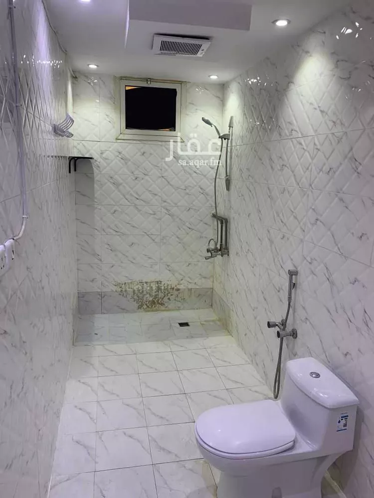 Floor for Rent in Riyadh Al Khaleej