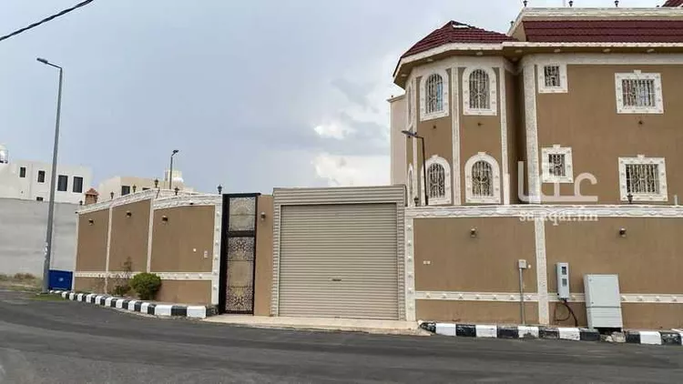 فيلا للبيع في شارع غنوة, حي الروابي, مدينة ابها, منطقة عسير صورة 2
