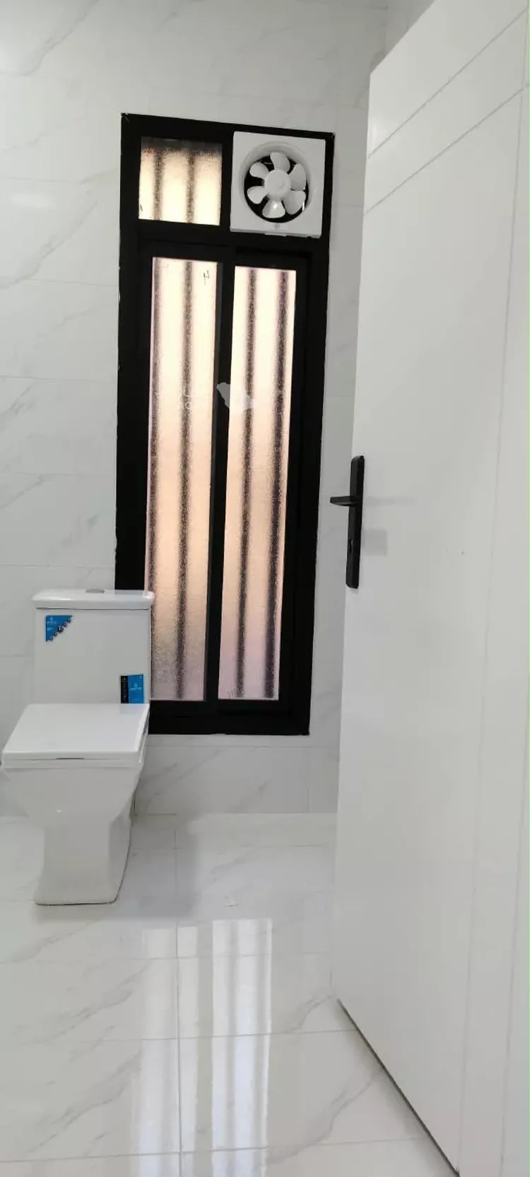 عمارة للإيجار في شارع وادي الأنيعم, حي اليمامة, مدينة الرياض, منطقة الرياض 6