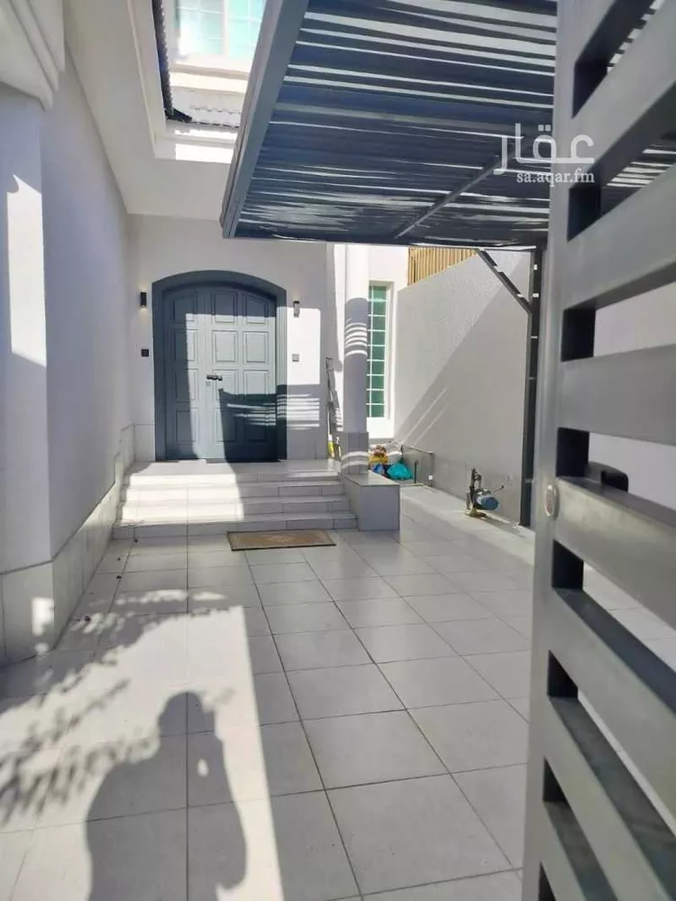 فيلا للبيع في شارع سعيد بن زيد, حي النعيم, مدينة جدة, منطقة مكة المكرمة صورة 3