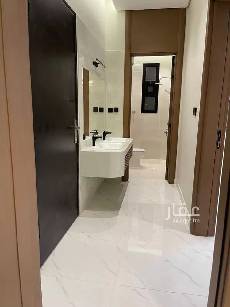 فيلا للبيع في شارع عبدالرحمن بن مرشد, حي المهدية, مدينة الرياض, منطقة الرياض صورة 3