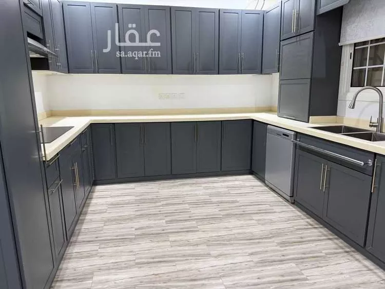 فيلا للبيع في شارع عبدالرحمن بن مرشد, حي المهدية, مدينة الرياض, منطقة الرياض 22