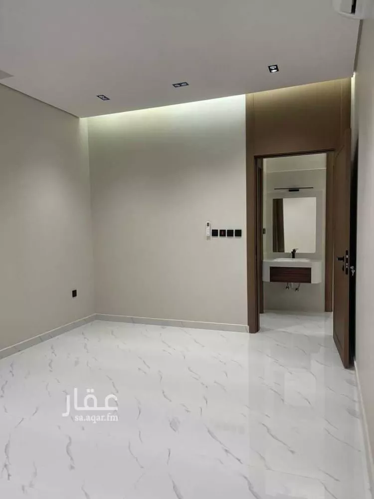 فيلا للبيع في شارع عبدالرحمن بن مرشد, حي المهدية, مدينة الرياض, منطقة الرياض صورة 4