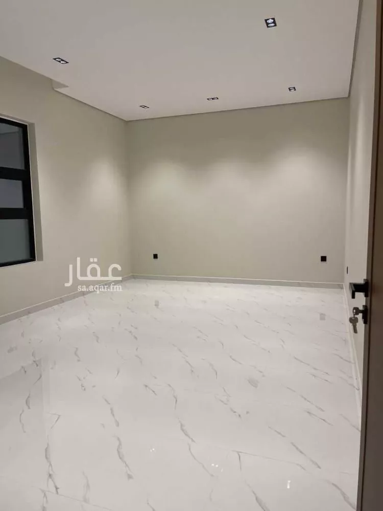 فيلا للبيع في شارع عبدالرحمن بن مرشد, حي المهدية, مدينة الرياض, منطقة الرياض صورة 2