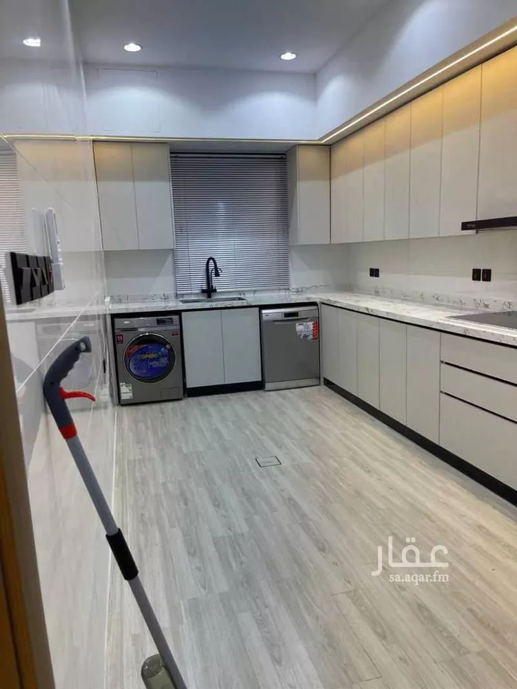 فيلا للبيع في شارع عبدالرحمن ابن مرشد, حي المهدية, مدينة الرياض, منطقة الرياض صورة 5