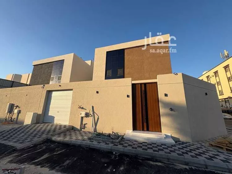 فيلا للبيع في شارع محمد الكاتب, حي الشاطئ الغربي, مدينة الدمام, المنطقة الشرقية صورة 4
