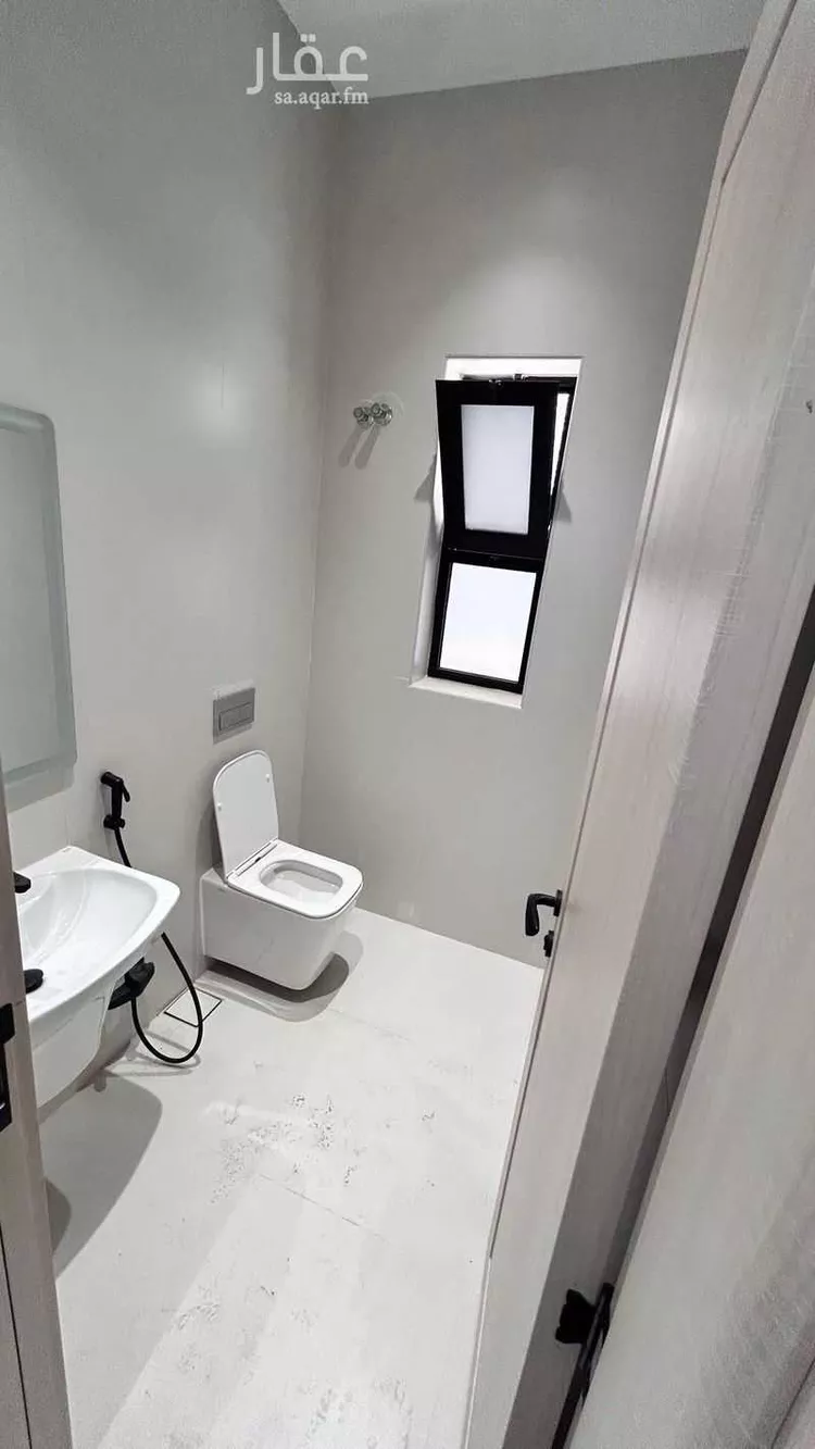 فيلا للبيع في شارع حسان ابن ثابت, حي المزروعية, مدينة الدمام, المنطقة الشرقية صورة 4