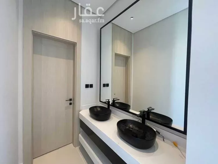 فيلا للبيع في شارع الملك عبدالله, حي الشاطئ الشرقي, مدينة الدمام, المنطقة الشرقية صورة 4