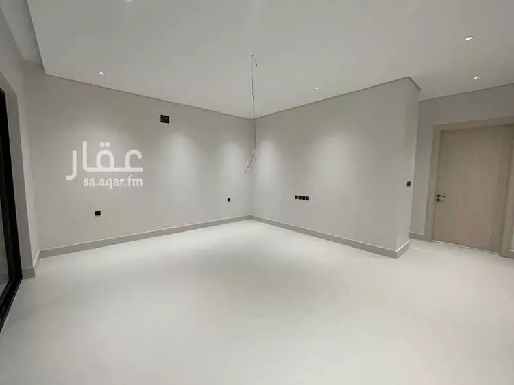 فيلا للبيع في شارع حسان ابن ثابت, حي المزروعية, مدينة الدمام, المنطقة الشرقية صورة 5