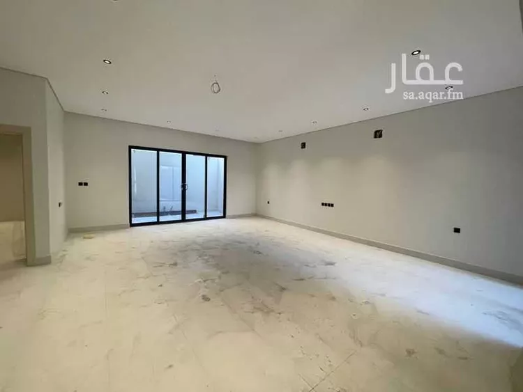 فيلا للبيع في شارع محمد الكاتب, حي الشاطئ الغربي, مدينة الدمام, المنطقة الشرقية صورة 4