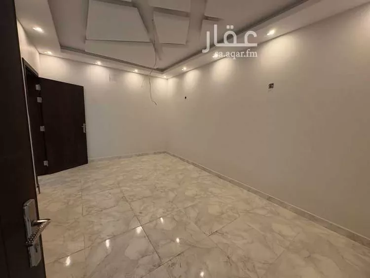 فيلا للبيع في شارع البطاح, حي عبدالله فؤاد, مدينة الدمام, المنطقة الشرقية صورة 2