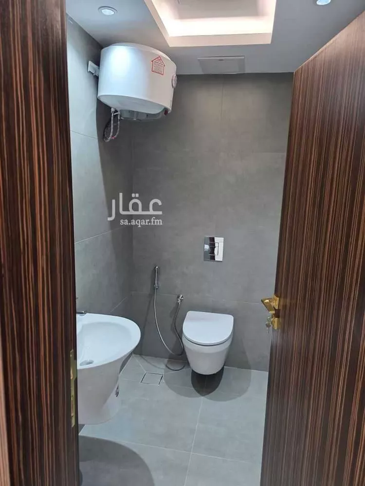 مكتب تجاري للإيجار في شارع طريق الملك عبدالعزيز, حي السليمانية, مدينة الرياض, منطقة الرياض صورة 5