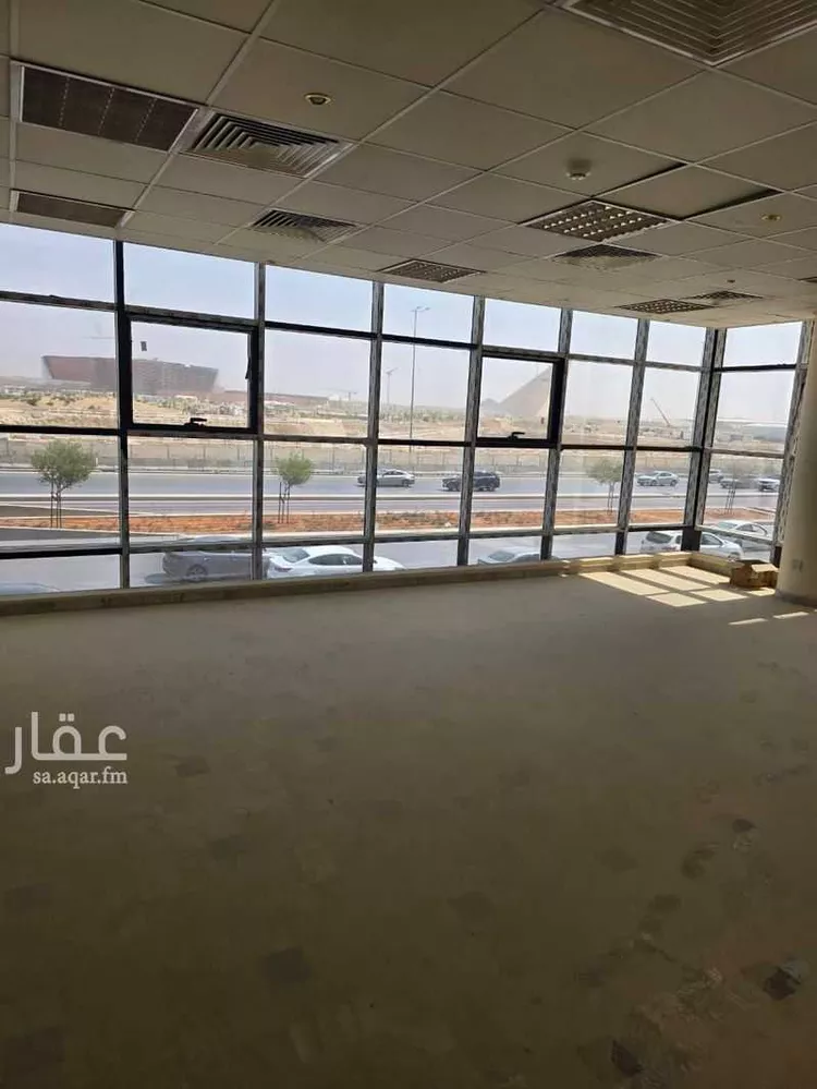 مكتب تجاري للإيجار في شارع الملك عبدالعزيز ابن عبدالرحمن سعود, حي السليمانية, مدينة الرياض, منطقة الرياض