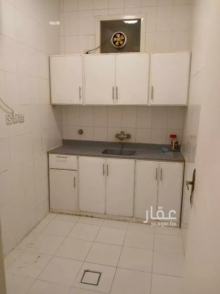 شقة للإيجار في شارع ابي سفيان بن حرب, حي مغرزات, مدينة الرياض, منطقة الرياض صورة 2