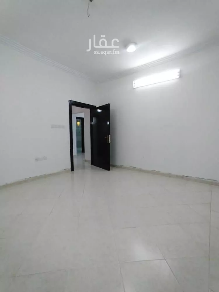 شقة للإيجار في شارع الشيخ صالح بن عبدالعزيز بن عبدالرحمن, حي السويدي الغربي, مدينة الرياض, منطقة الرياض صورة 3