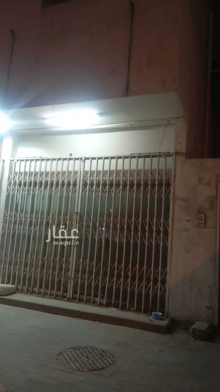 Shop for Rent in Riyadh Al Uraija Al Wusta