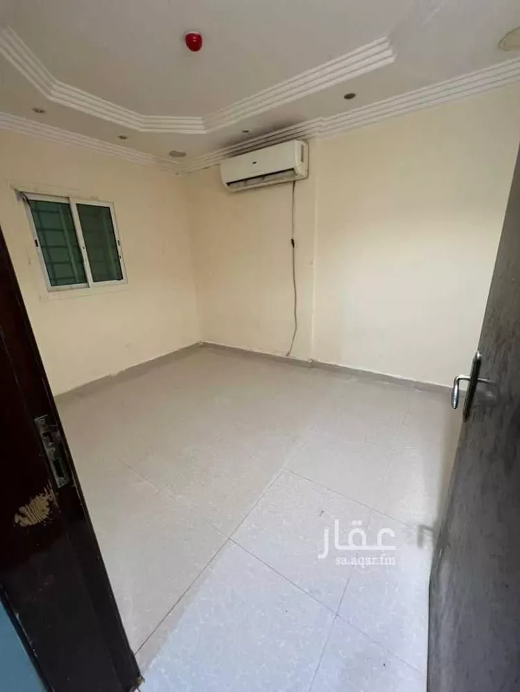شقة للإيجار في شارع ابن تيمية, حي بدر, مدينة الرياض, منطقة الرياض صورة 5
