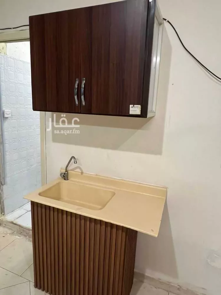 استوديو للإيجار في شارع الشيخ صالح بن عبدالعزيز بن عبدالرحمن, حي السويدي الغربي, مدينة الرياض, منطقة الرياض 3