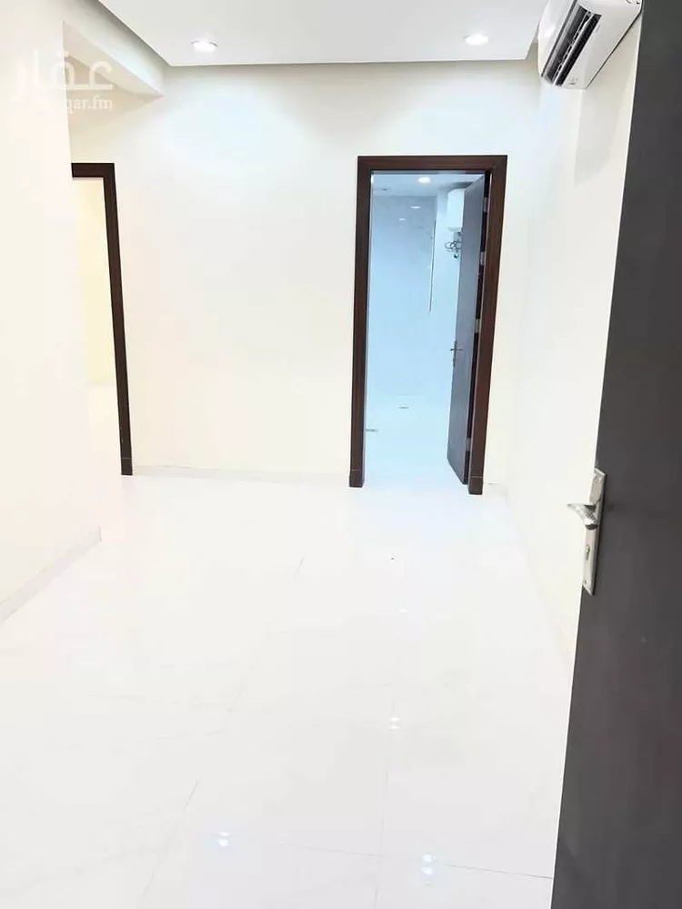 شقة للإيجار في شارع عبدالعزيز الكحيمي, حي الجرادية, مدينة الرياض, منطقة الرياض 1 صورة