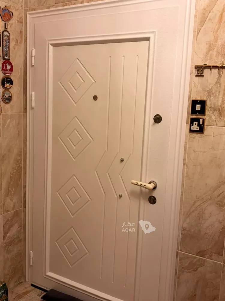 عمارة للبيع في شارع عباس الحلواني, حي الروضة, مدينة جدة, منطقة مكة المكرمة 13