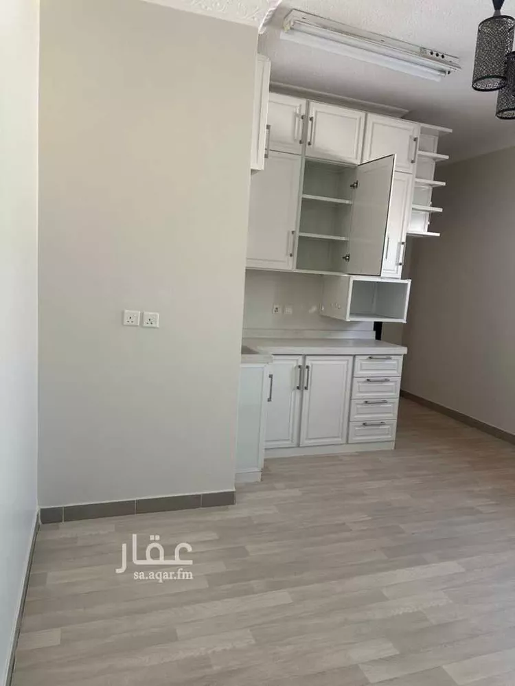 شقة للإيجار في شارع البحر الميت, حي إشبيلية, مدينة الرياض, منطقة الرياض صورة 3