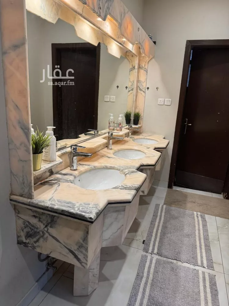 فيلا للبيع في شارع ابن الحمصي, حي الروابي, مدينة الرياض, منطقة الرياض صورة 5