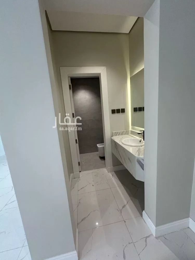 شقة للبيع في شارع ابن الكعكي, حي الضباط, مدينة الرياض, منطقة الرياض صورة 3