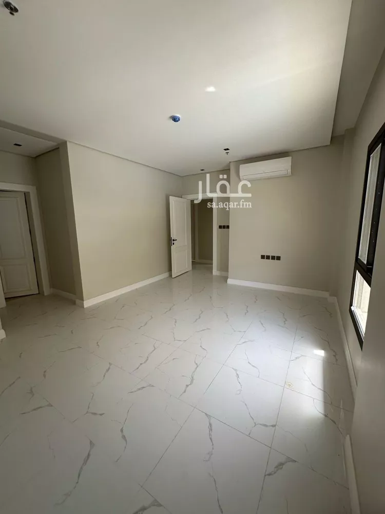 شقة للبيع في شارع ابن الكعكي, حي الضباط, مدينة الرياض, منطقة الرياض صورة 4