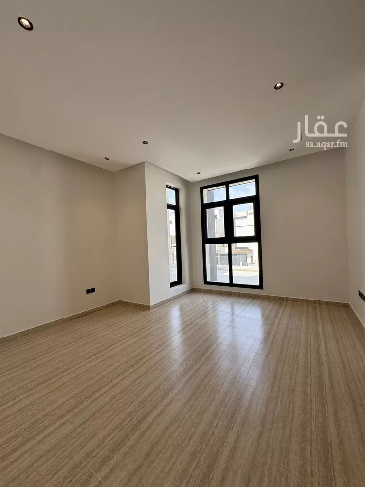 Villa for Sale in Riyadh As Safaa 14