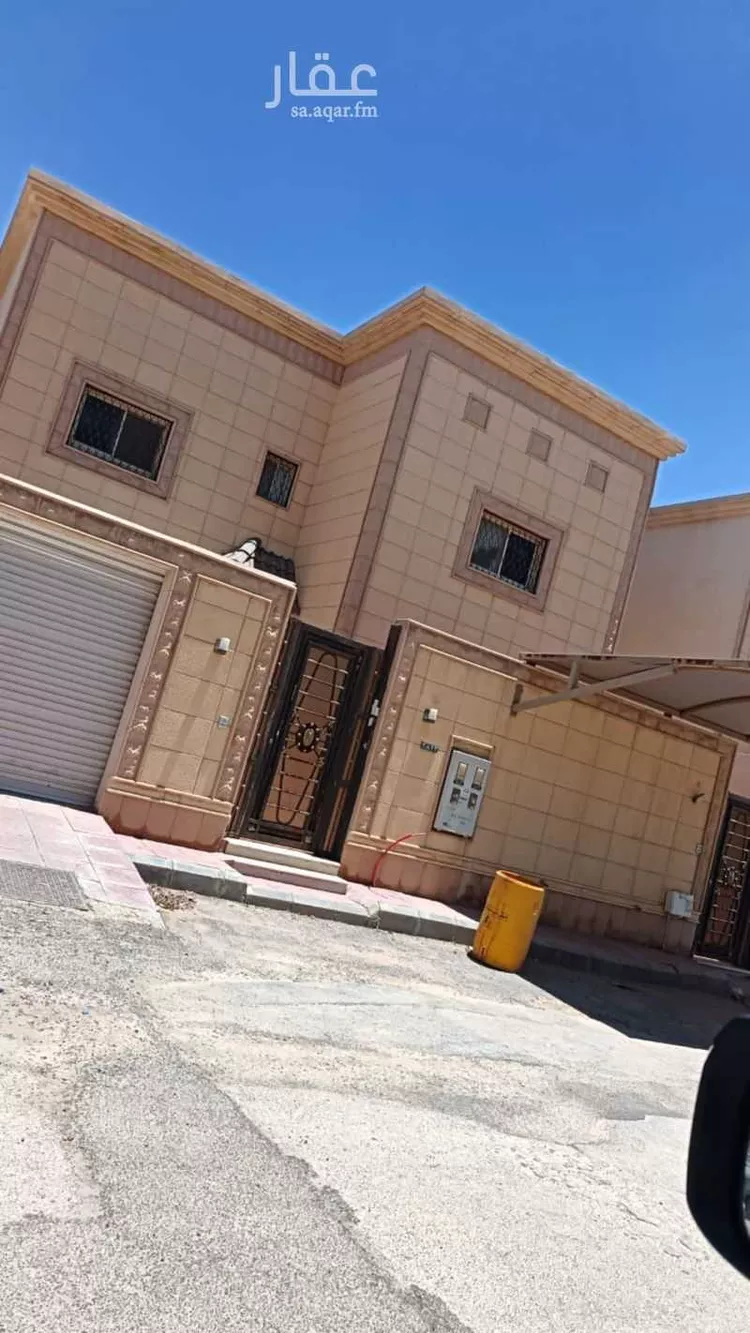 فيلا للبيع في شارع خبيب بن عدي الأنصاري ، حي الحوطة ، الرس ، الرس