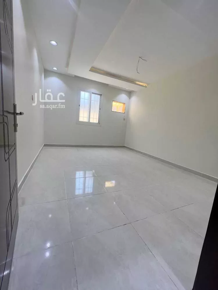 شقة للإيجار في شارع ابن المكيني, حي الحلقة الشرقية, مدينة الطائف, منطقة مكة المكرمة صورة 5