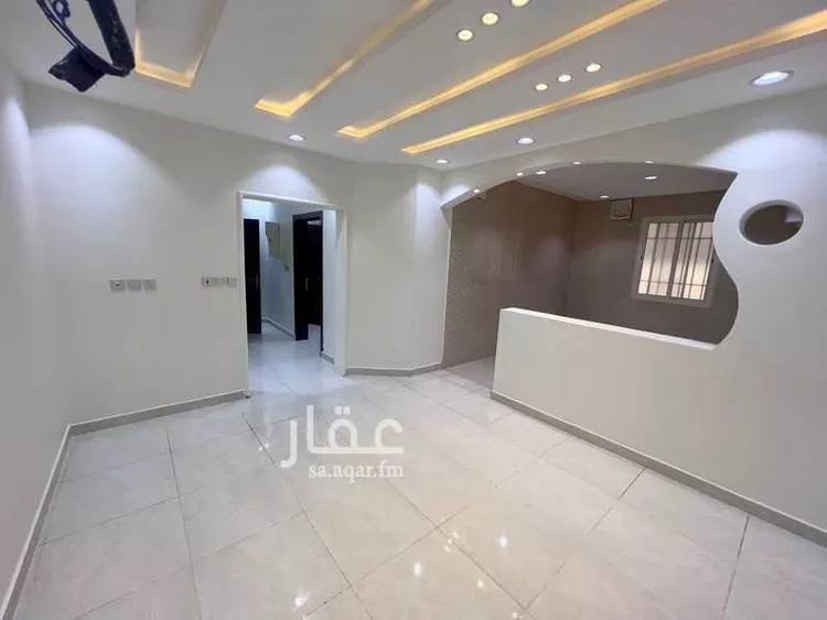 شقة للإيجار في شارع ابن المكيني, حي الحلقة الشرقية, مدينة الطائف, منطقة مكة المكرمة صورة 2