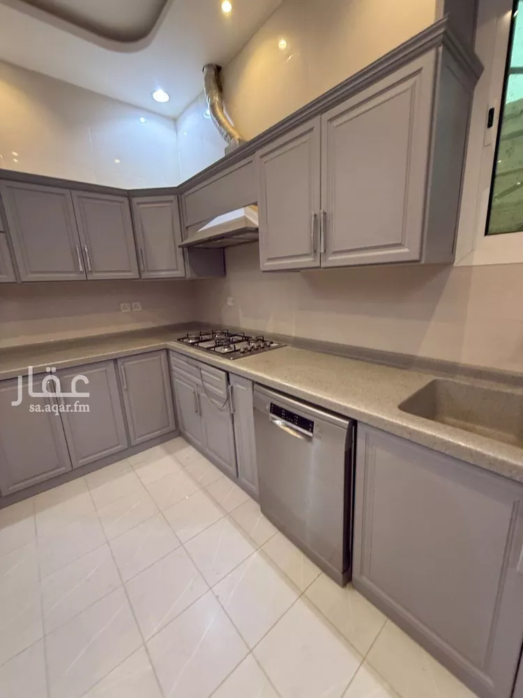 فيلا للبيع في شارع إبراهيم بن عبدالله آل حسين, حي ظهرة لبن, مدينة الرياض, منطقة الرياض صورة 5