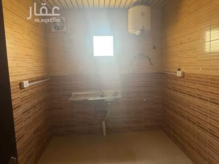 شقة للإيجار في شارع شارع احمد بن حنبل, حي العزيزية, مدينة الخفجي, المنطقة الشرقية صورة 2