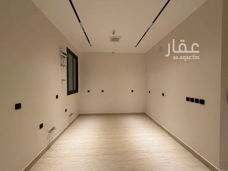 شقة للبيع في شارع عبدالله بن قيس, حي إشبيلية, مدينة الرياض, منطقة الرياض صورة 2