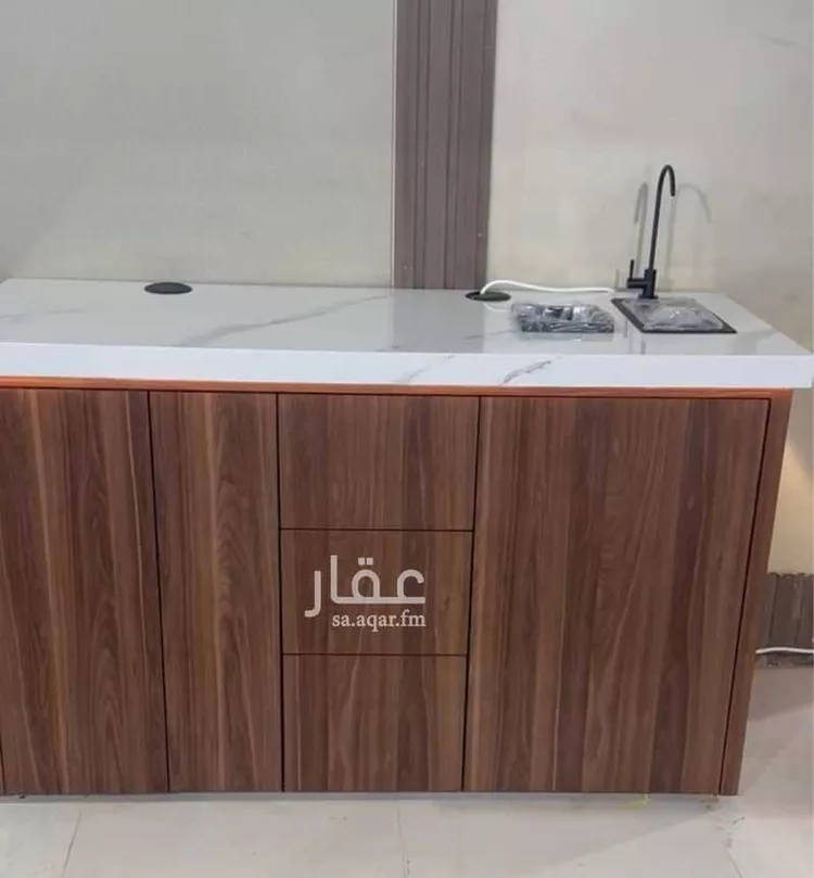 شقة للإيجار في شارع صلاح الدين الايوبي, حي الشعلة, مدينة الدمام, المنطقة الشرقية