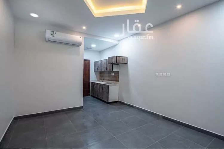 Building for Rent in Dammam Ash Shulah صورة 2