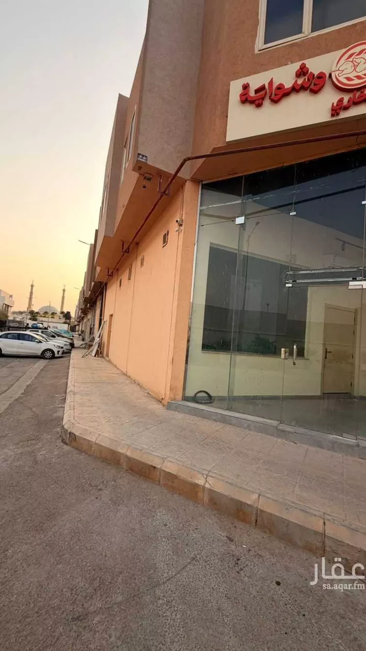 محل للإيجار في شارع إبراهيم بن محمد الزمزمي, حي القيروان, مدينة الرياض, منطقة الرياض صورة 2