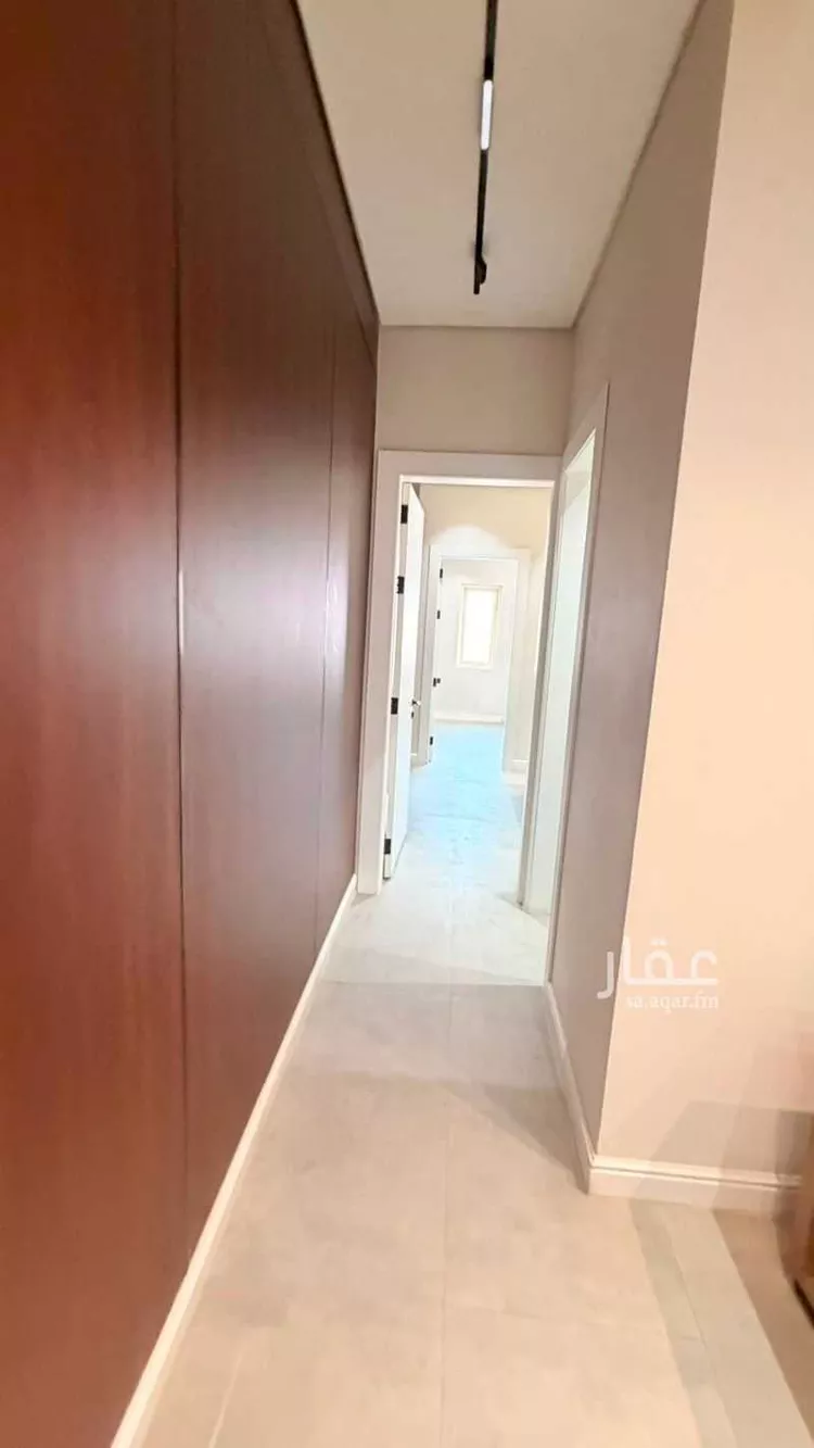 Commercial Office for Rent in Riyadh Al Qirawan