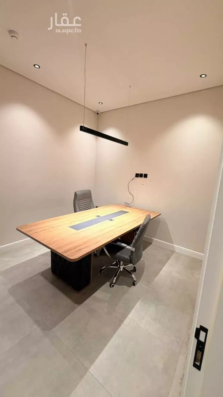 مكتب تجاري للإيجار في شارع عبدالله باروم, حي القيروان, مدينة الرياض, منطقة الرياض صورة 3