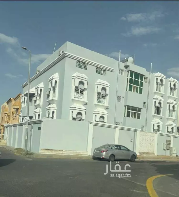 عمارة للبيع في شارع عثمان ابن حكيم, حي أم العراد, مدينة الطائف, منطقة مكة المكرمة
