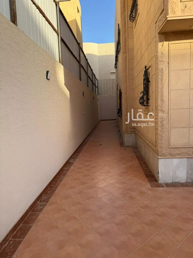 فيلا للبيع في شارع السبهانية, حي الياسمين, مدينة الرياض, منطقة الرياض صورة 3